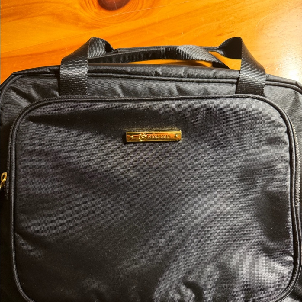 JOY MANGANO TOILETRY BAG
